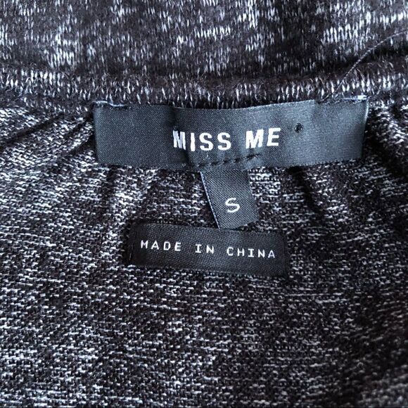 Miss Me Embroidered Beaded Sweater Blouse Small - Picture 10 of 10